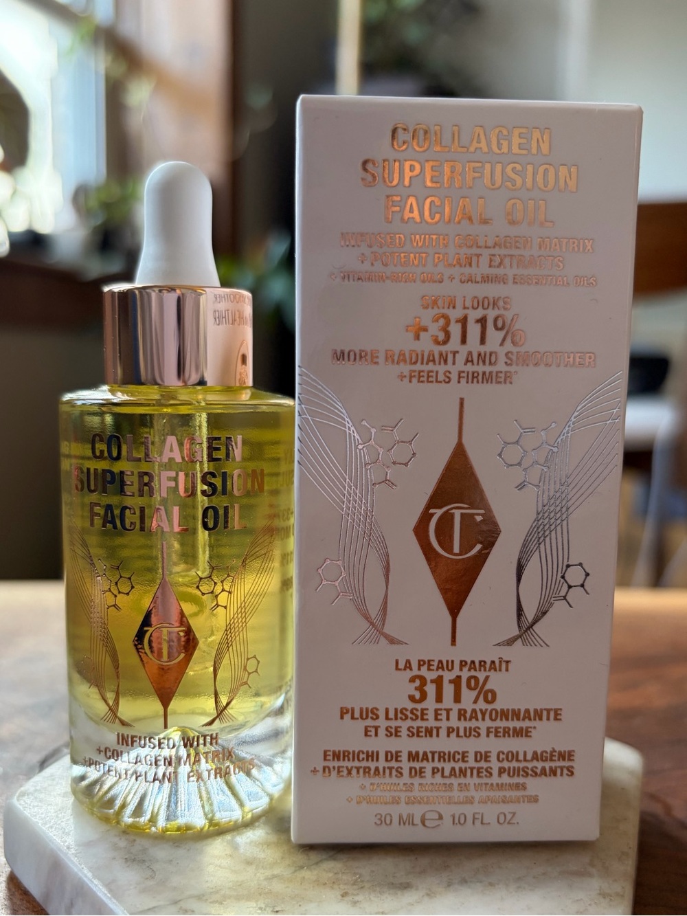 Charlotte Tilbury Collagen Superfusion Facial Oil - Gold & Clear Bottle